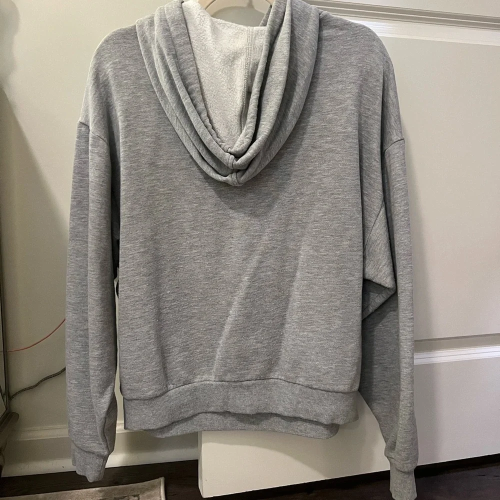 ALO Yoga Light Gray Hoodie Sweatshirt